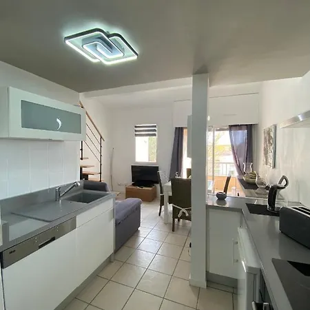 Frejus-lagon Bleu * Fréjus